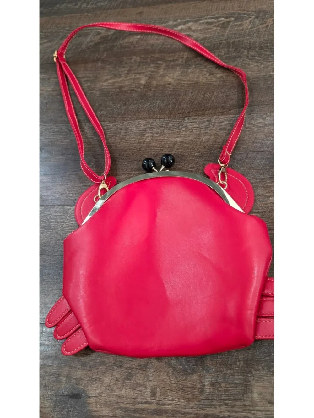 Red Crab-Shaped Faux Leather Crossbody Bag with Clasp Closure
